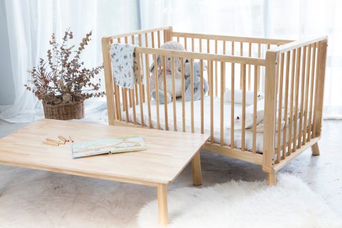 Jakie łóżeczko dla niemowlaka wybrać?
